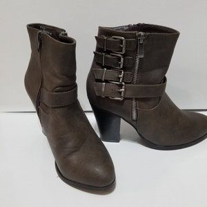 Women's gray boots with heels
